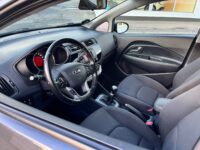 Kia Rio CVVT Attraction+