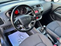 Kia Rio CVVT Attraction+