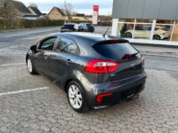 Kia Rio CVVT Attraction+