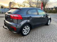 Kia Rio CVVT Attraction+