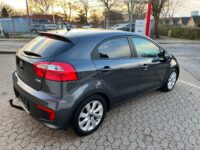 Kia Rio CVVT Attraction+