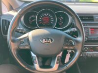 Kia Rio CVVT Attraction