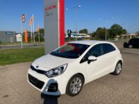 Kia Rio CVVT Attraction