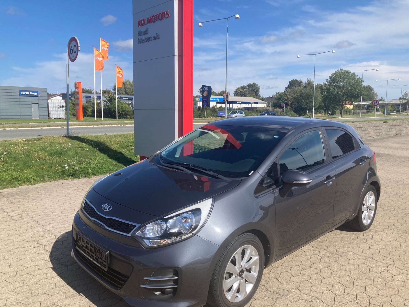 Kia Rio CVVT Attraction