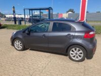 Kia Rio CVVT Attraction