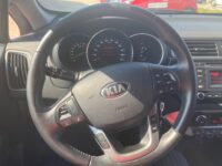 Kia Rio CVVT Attraction