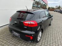 Kia Rio CVVT Limited