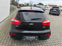 Kia Rio CVVT Limited