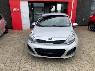 Kia Rio CVVT Active